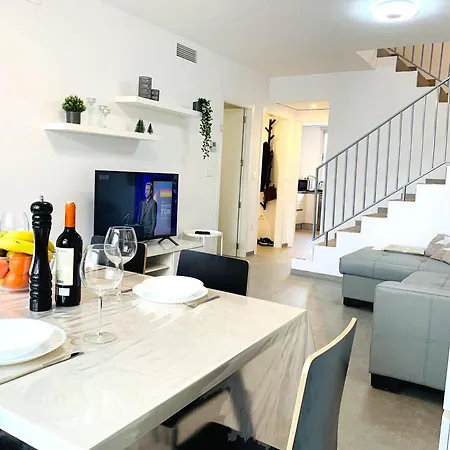 Apartment Magnifico De Planta Alta La Isla *